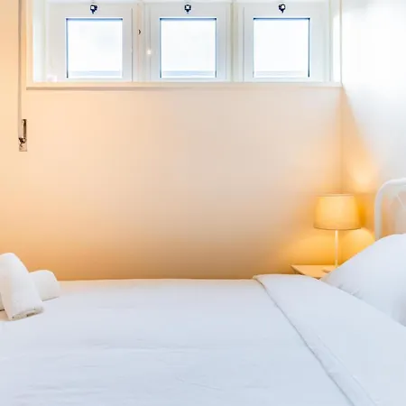 Ostello Incredible - Surf House Oporto