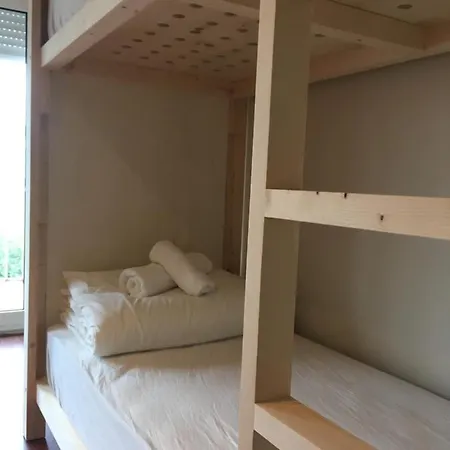 Surf House Hostal