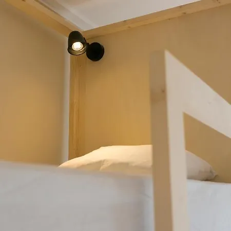 Hostal Surf House Oporto